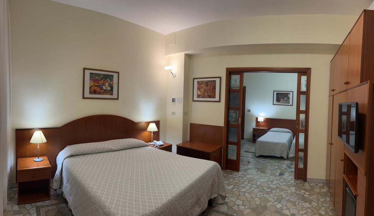 Il Nocchiero City Hotel Soverato Marina Exterior foto