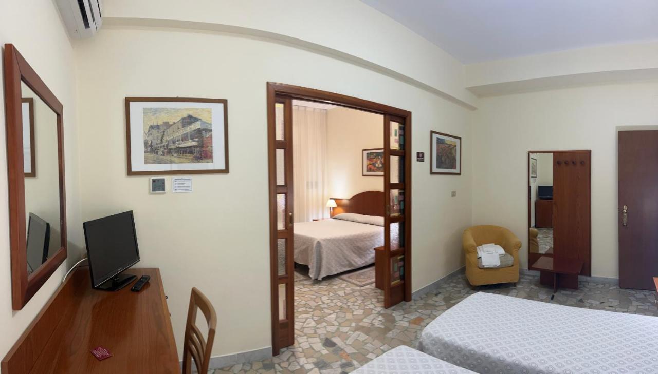 Il Nocchiero City Hotel Soverato Marina Exterior foto