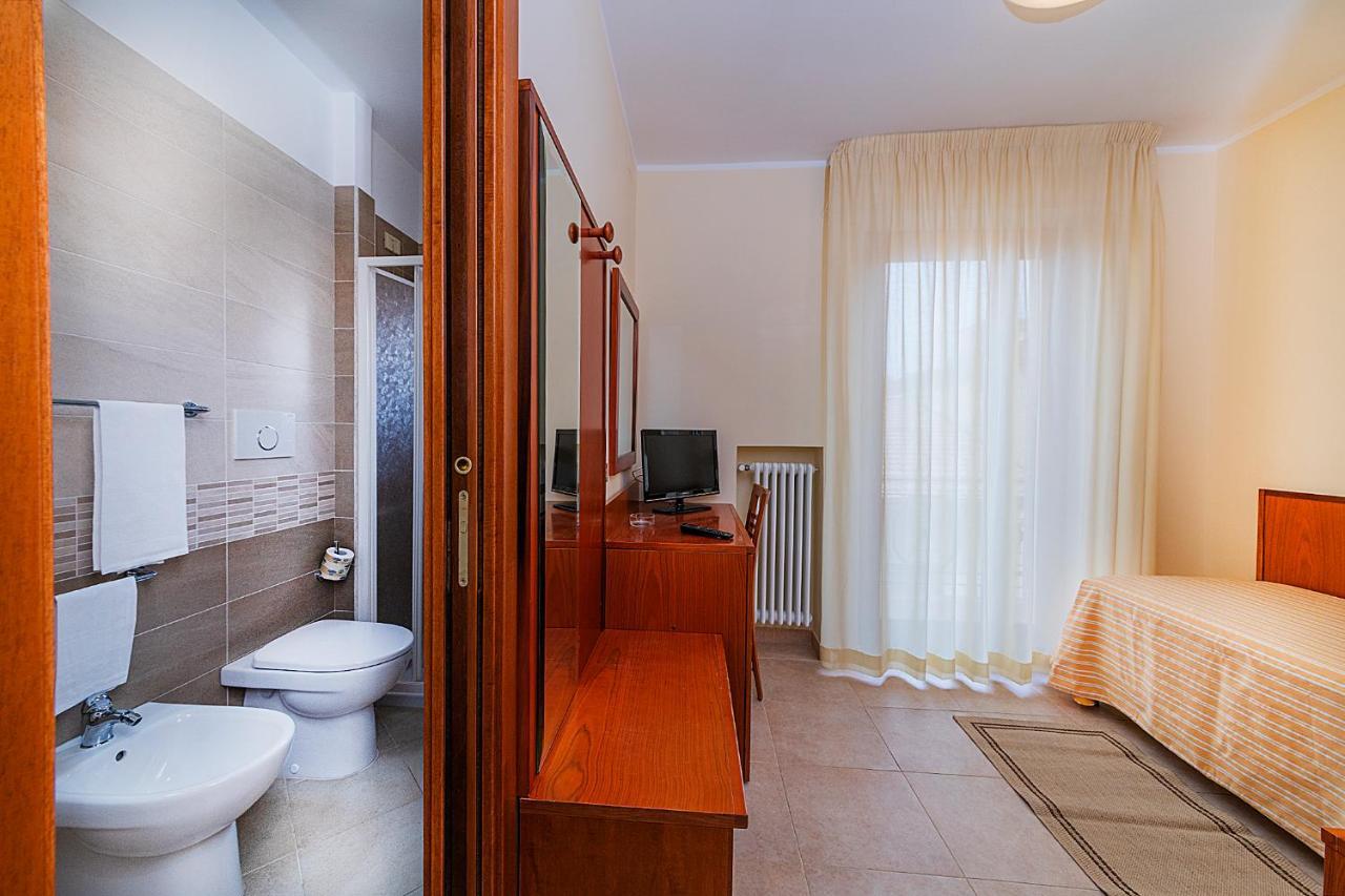 Il Nocchiero City Hotel Soverato Marina Exterior foto